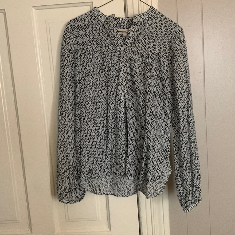 Never worn long sleeve blouse from Loft, size Sm.